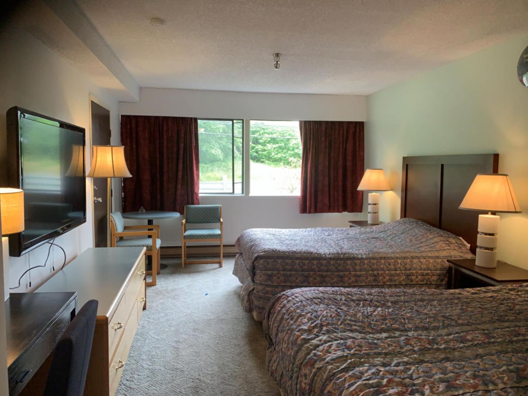 Providence Place Inn Port Hardy Exterior photo